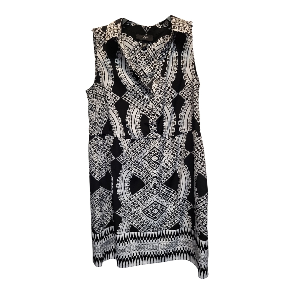 Alfani Graphic Black and White Sleeveless Collared Neck Sheath Dress -Size 2P